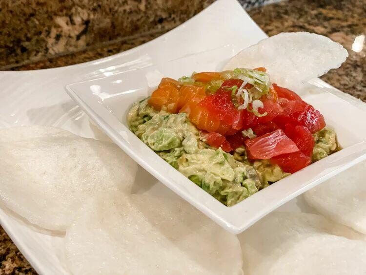 GUOMOLE SALAD
